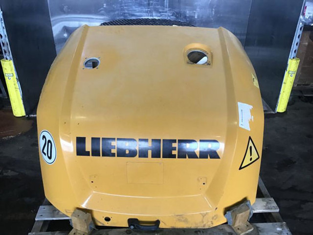 Liebherr Engine Hood - Kapota: obrázek 2 Liebherr Engine Hood - Kapota: obrázek 2