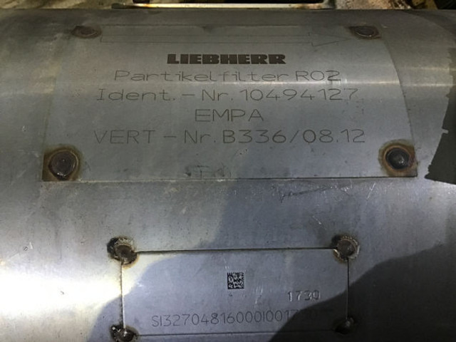 Liebherr Exhaust - Tlumič výfuku: obrázek 4 Liebherr Exhaust - Tlumič výfuku: obrázek 4