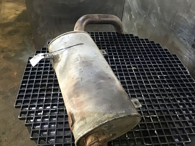 Liebherr Exhaust Silencer - Tlumič výfuku: obrázek 5 Liebherr Exhaust Silencer - Tlumič výfuku: obrázek 5