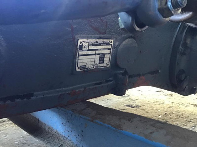 Liebherr Front Axle - Náprava a díly: obrázek 2 Liebherr Front Axle - Náprava a díly: obrázek 2