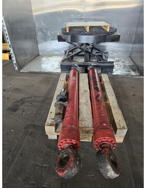 Liebherr Hoistcylinder - Hydraulický válec: obrázek 2 Liebherr Hoistcylinder - Hydraulický válec: obrázek 2