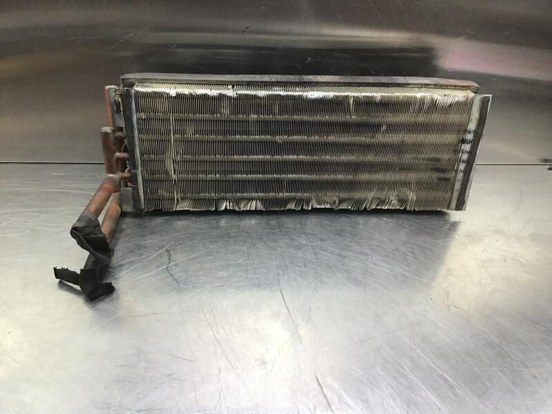 Liebherr L524 / L538 / L512 / L534 - Chladič: obrázek 1 Liebherr L524 / L538 / L512 / L534 - Chladič: obrázek 1