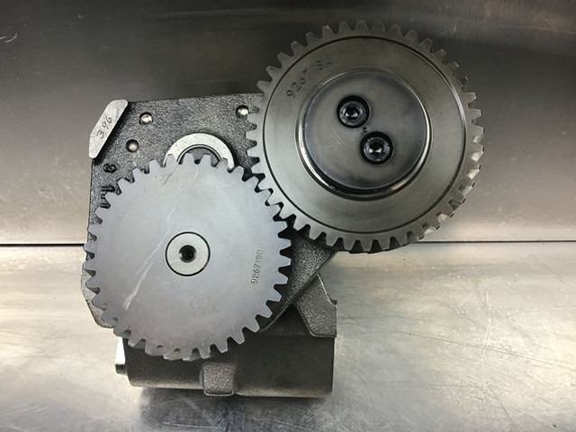 Olejové čerpadlo Liebherr Lubricating Oil Pump: obrázek 14