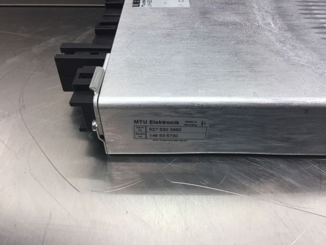 Nový Řídicí blok Liebherr Motor Control Device: obrázek 6