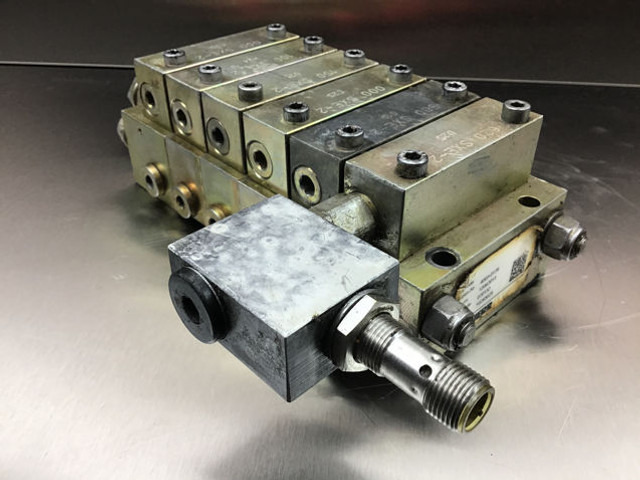 Liebherr - Hydraulika: obrázek 4 Liebherr - Hydraulika: obrázek 4