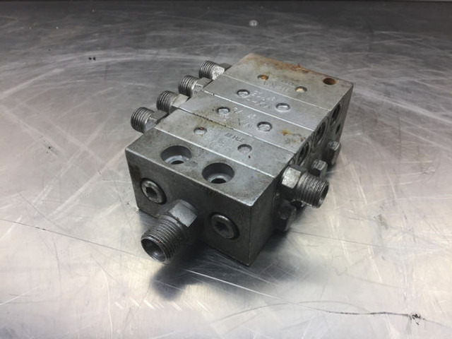 Liebherr - Hydraulika: obrázek 4 Liebherr - Hydraulika: obrázek 4