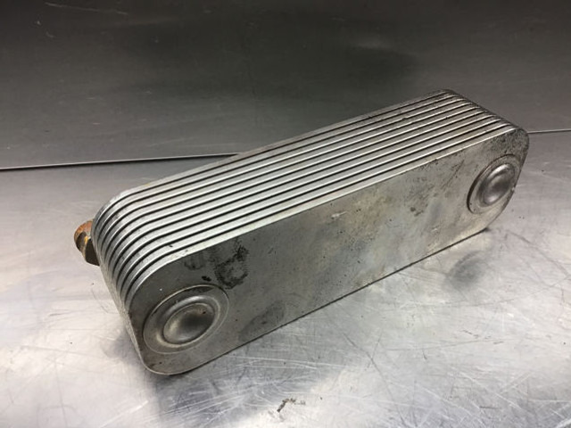Liebherr Oil Cooler - Chladič oleje: obrázek 4 Liebherr Oil Cooler - Chladič oleje: obrázek 4