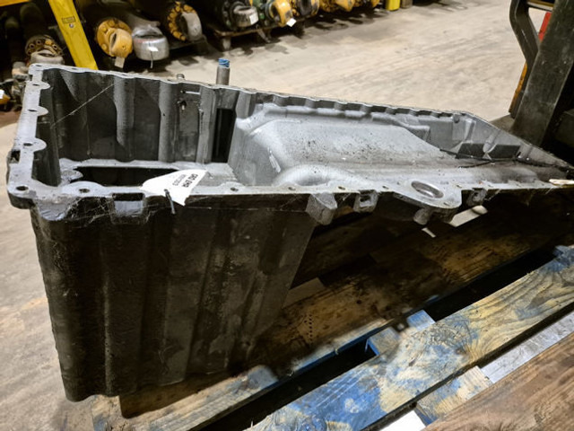 Liebherr Oil Sump - Karter: obrázek 2 Liebherr Oil Sump - Karter: obrázek 2