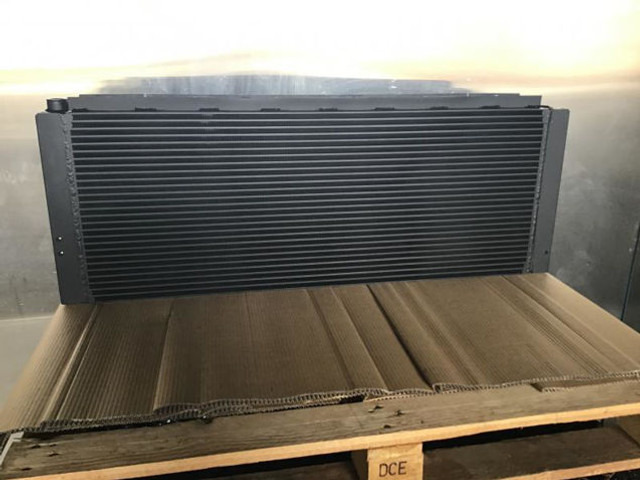 Liebherr Oilcooler - Chladič oleje: obrázek 3 Liebherr Oilcooler - Chladič oleje: obrázek 3
