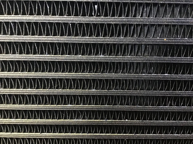 Liebherr Oilcooler - Chladič oleje: obrázek 3 Liebherr Oilcooler - Chladič oleje: obrázek 3