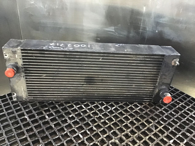 Liebherr Oilcooler - Chladič oleje: obrázek 3 Liebherr Oilcooler - Chladič oleje: obrázek 3