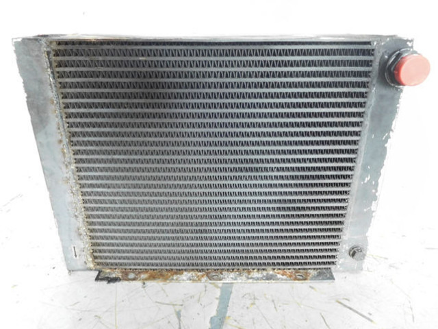 Liebherr Oilcooler - Chladič oleje: obrázek 1 Liebherr Oilcooler - Chladič oleje: obrázek 1