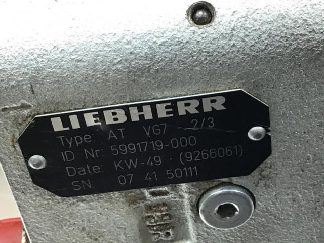 Liebherr Pilot Control Unit - Pedál: obrázek 5 Liebherr Pilot Control Unit - Pedál: obrázek 5