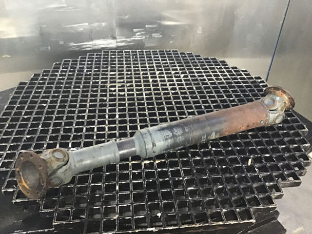 Liebherr Propellor Shaft - Poloosa: obrázek 3 Liebherr Propellor Shaft - Poloosa: obrázek 3