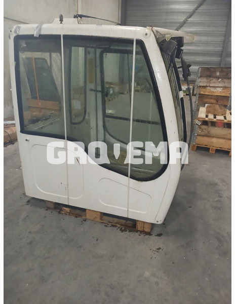 Liebherr R914B / R904 / A904 Li / A924B Li / A924 li / A914 Li / A934 Li / A934B Li / A944B Li / A914B Li / R914 / R924 / R924 B / R934 - Kabina a interiér: obrázek 1 Liebherr R914B / R904 / A904 Li / A924B Li / A924 li / A914 Li / A934 Li / A934B Li / A944B Li / A914B Li / R914 / R924 / R924 B / R934 - Kabina a interiér: obrázek 1