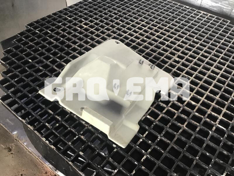 Liebherr R914STD / R900 Li - Kabina a interiér: obrázek 2 Liebherr R914STD / R900 Li - Kabina a interiér: obrázek 2