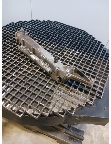 Liebherr R926 COMP / R926 K-LC / R922 LC - Motor a díly: obrázek 1 Liebherr R926 COMP / R926 K-LC / R922 LC - Motor a díly: obrázek 1