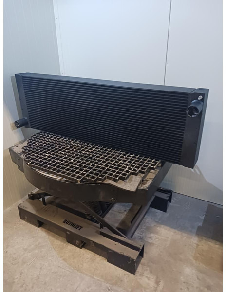 Liebherr R946 LC - Chladič: obrázek 1 Liebherr R946 LC - Chladič: obrázek 1