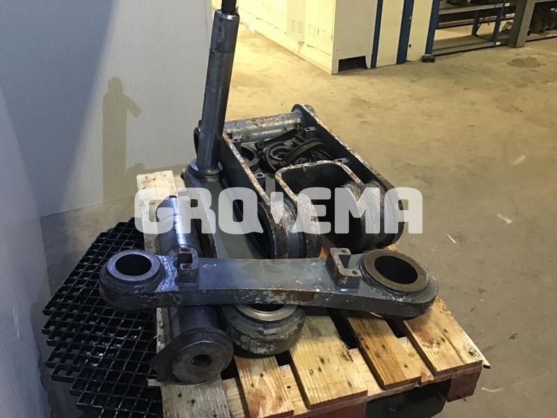 Liebherr R946 LC / R946 NLC / R950 LC-V / R954C / R956 / R974C / R956 LC - Rychloupínací: obrázek 4 Liebherr R946 LC / R946 NLC / R950 LC-V / R954C / R956 / R974C / R956 LC - Rychloupínací: obrázek 4