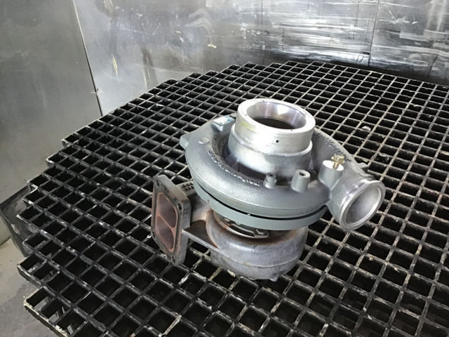 Liebherr Turbo Charger - Turbodmychadlo: obrázek 1 Liebherr Turbo Charger - Turbodmychadlo: obrázek 1