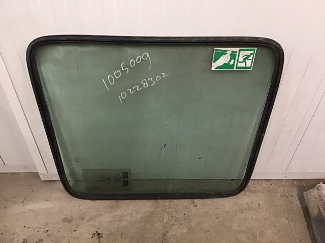 Liebherr Window Glass - Okno a díly: obrázek 1 Liebherr Window Glass - Okno a díly: obrázek 1