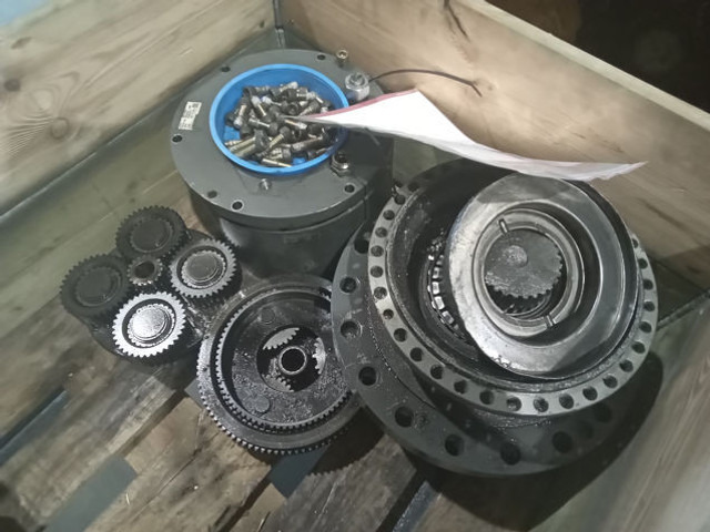 Liebherr SAT275/261 - Náhradní díly: obrázek 1 Liebherr SAT275/261 - Náhradní díly: obrázek 1