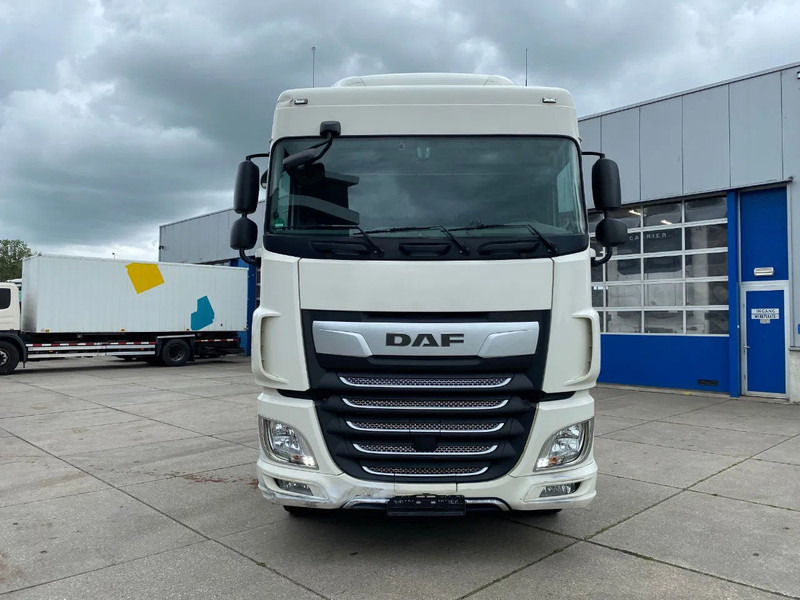 DAF XF 106.480 SC / 6x2/4 / Steering Axle - Tahač: obrázek 2 DAF XF 106.480 SC / 6x2/4 / Steering Axle - Tahač: obrázek 2