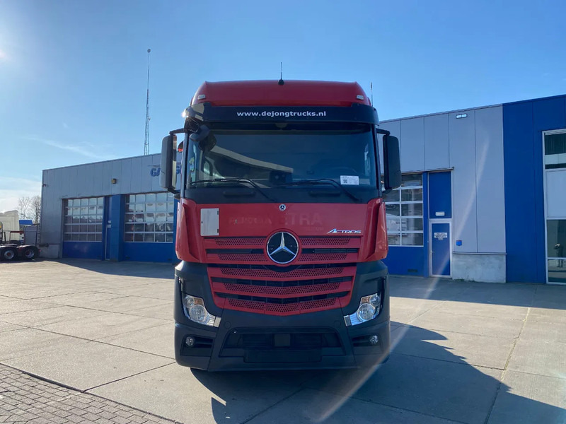 Mercedes-Benz Actros 1945 / StreamSpace / Hydraulic / Automatic - Tahač: obrázek 2 Mercedes-Benz Actros 1945 / StreamSpace / Hydraulic / Automatic - Tahač: obrázek 2