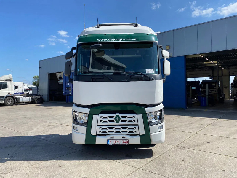 Renault T520 Comfort / 6x2/4 / Steering Axle / Hub Reduction / 290.235 km - Tahač: obrázek 2 Renault T520 Comfort / 6x2/4 / Steering Axle / Hub Reduction / 290.235 km - Tahač: obrázek 2