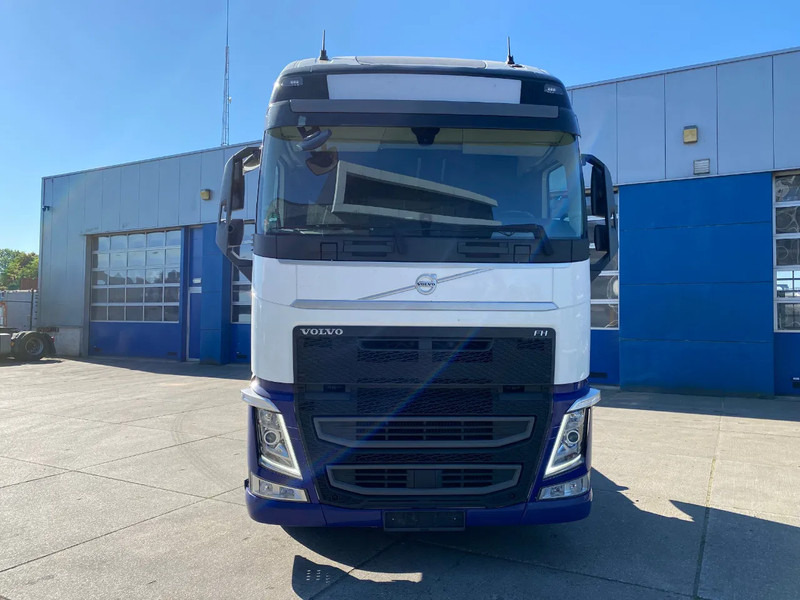 Volvo FH 13.500 Globetrotter XL / I-Park Cool / 2x Tank / Euro 6D - Tahač: obrázek 2 Volvo FH 13.500 Globetrotter XL / I-Park Cool / 2x Tank / Euro 6D - Tahač: obrázek 2