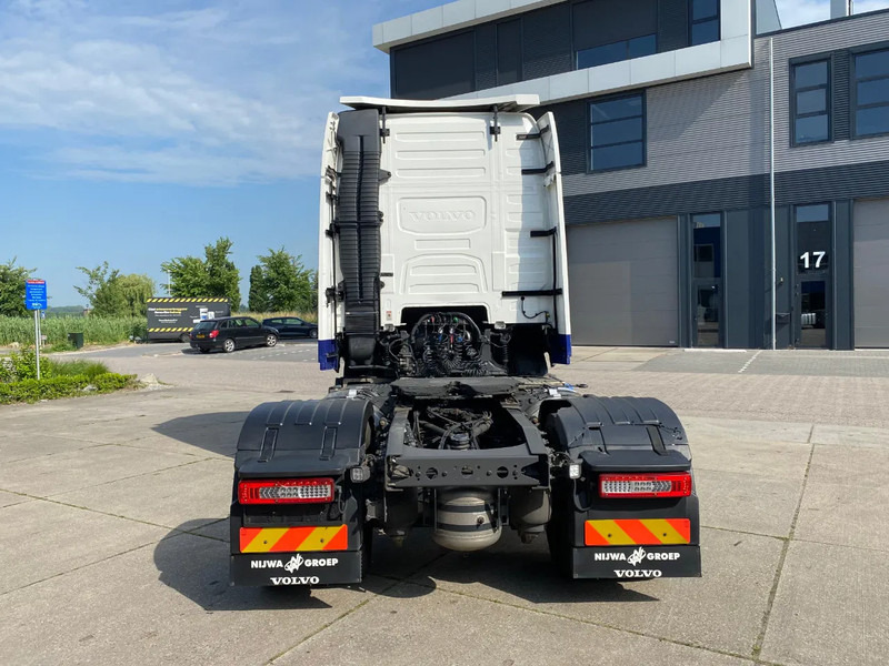 Volvo FH 13.500 Globetrotter XL / I-parkCool / 2x Tank - Tahač: obrázek 5 Volvo FH 13.500 Globetrotter XL / I-parkCool / 2x Tank - Tahač: obrázek 5