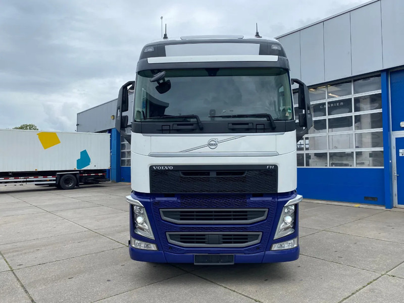 Volvo FH 13.500 Globetrotter XL / I-parkcool / 2x Tank - Tahač: obrázek 2 Volvo FH 13.500 Globetrotter XL / I-parkcool / 2x Tank - Tahač: obrázek 2