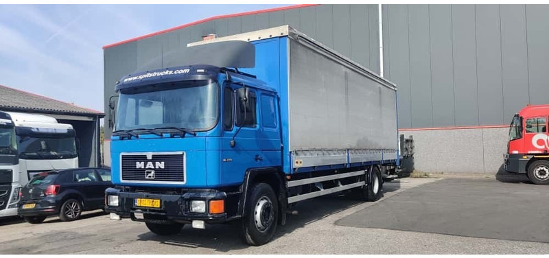 MAN 18.272 Erhel Hydris Lift + Dakspoiler - Plachtový nákladní auto: obrázek 1 MAN 18.272 Erhel Hydris Lift + Dakspoiler - Plachtový nákladní auto: obrázek 1
