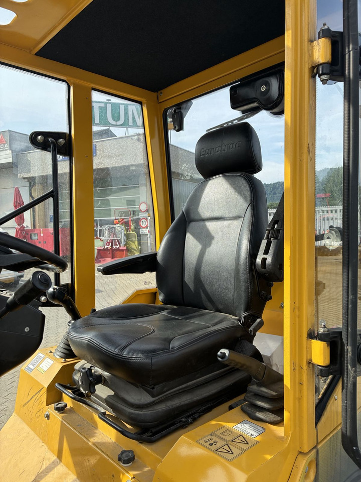 Eurotrac Eurotrac W13 - Kloubový nakladač: obrázek 4 Eurotrac Eurotrac W13 - Kloubový nakladač: obrázek 4