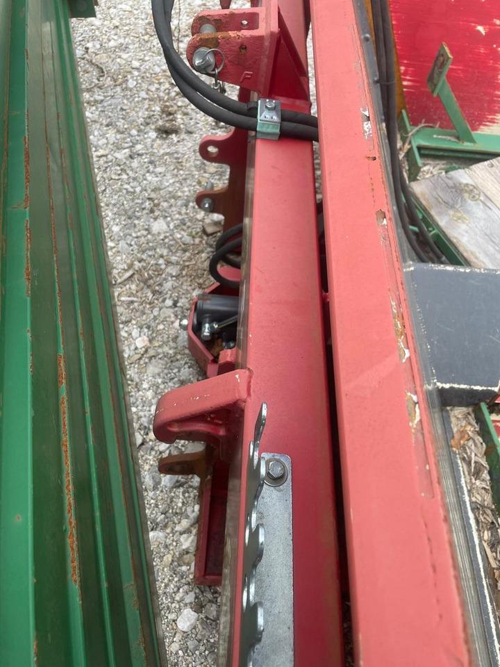 Fliegl Fliegl - Lžíce pro Traktor: obrázek 2 Fliegl Fliegl - Lžíce pro Traktor: obrázek 2