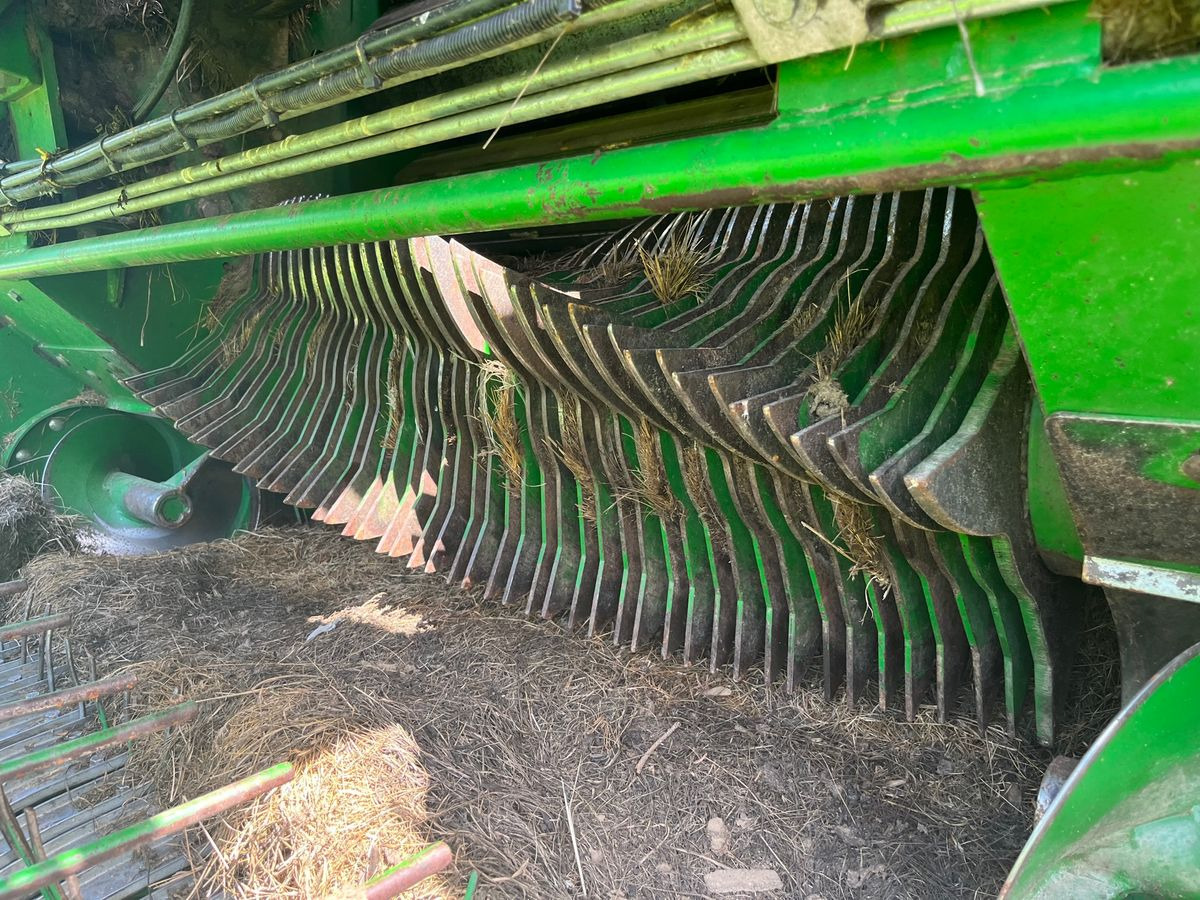 McHale V660 - Lis na válcové balíky: obrázek 2 McHale V660 - Lis na válcové balíky: obrázek 2