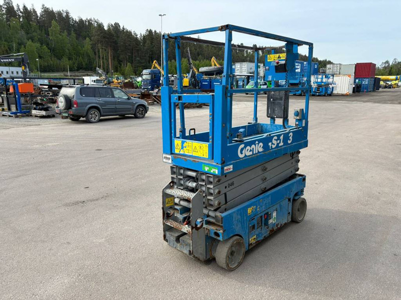 Genie GS 1932 - Nůžková plošina: obrázek 3 Genie GS 1932 - Nůžková plošina: obrázek 3