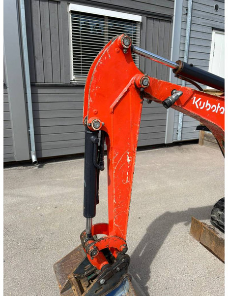 Kubota U 10-3 G leasing Kubota U 10-3 G: obrázek 12 Kubota U 10-3 G leasing Kubota U 10-3 G: obrázek 12