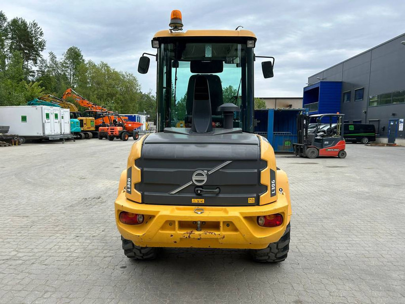 Volvo L 30 G - Kolový nakladač: obrázek 4 Volvo L 30 G - Kolový nakladač: obrázek 4