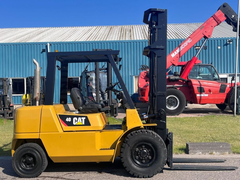 Caterpillar DP40K2 - Dieselový vysokozdvižný vozík: obrázek 1 Caterpillar DP40K2 - Dieselový vysokozdvižný vozík: obrázek 1