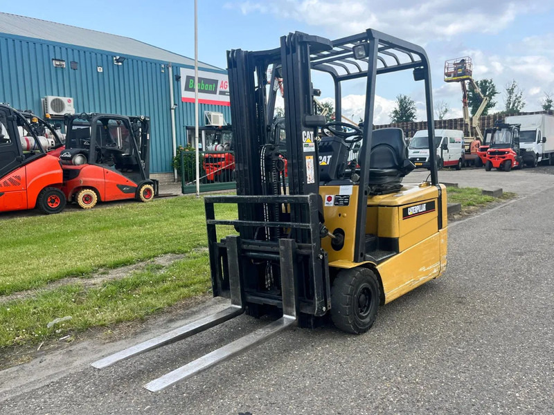 Caterpillar EP18KT - Elektrický vysokozdvižný vozík: obrázek 4 Caterpillar EP18KT - Elektrický vysokozdvižný vozík: obrázek 4