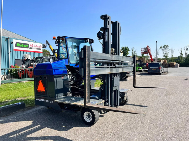 Combilift C4000 4 WAY FORKLIFT - Čtyřcestný vozík: obrázek 2 Combilift C4000 4 WAY FORKLIFT - Čtyřcestný vozík: obrázek 2