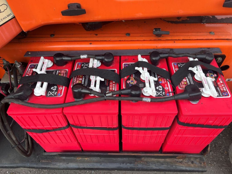 Kloubová plošina JLG E450AJ: obrázek 10