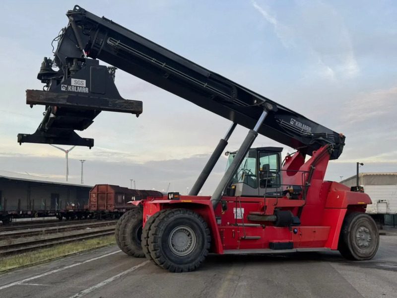 Kalmar DRF450-65S5 - Reach stacker: obrázek 2 Kalmar DRF450-65S5 - Reach stacker: obrázek 2