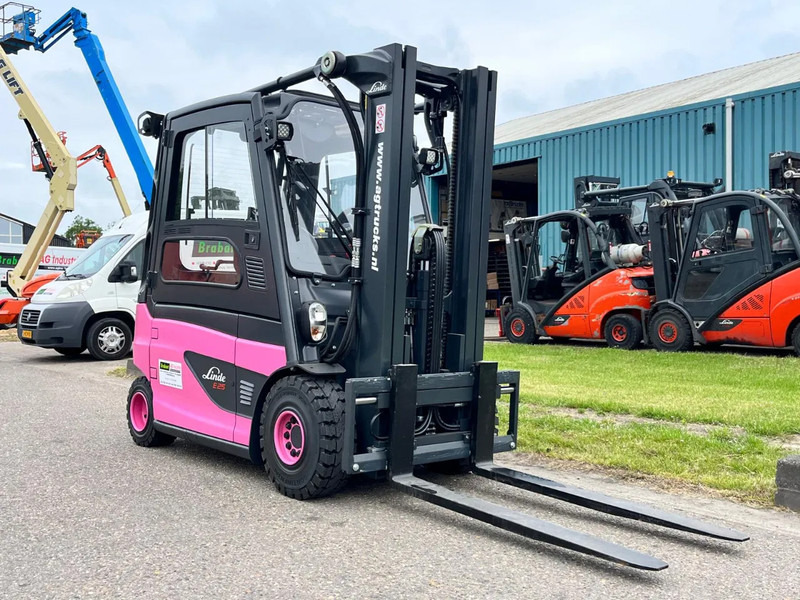 Linde E25L-01 - Elektrický vysokozdvižný vozík: obrázek 3 Linde E25L-01 - Elektrický vysokozdvižný vozík: obrázek 3