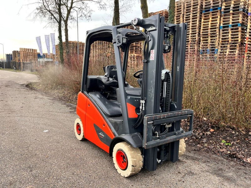 Linde H18T-01 - Plynový vysokozdvižný vozík: obrázek 3 Linde H18T-01 - Plynový vysokozdvižný vozík: obrázek 3
