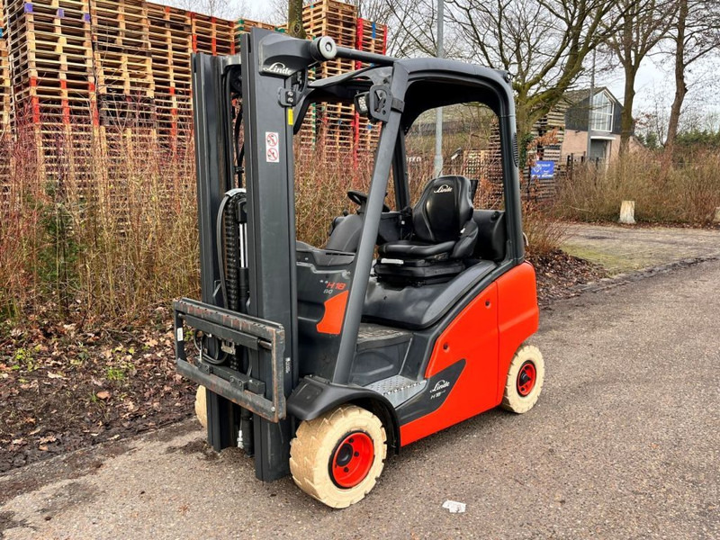 Linde H18T-01 - Plynový vysokozdvižný vozík: obrázek 4 Linde H18T-01 - Plynový vysokozdvižný vozík: obrázek 4