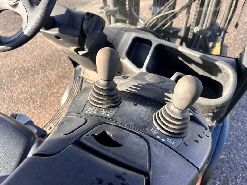 Plynový vysokozdvižný vozík Linde H20T-01: obrázek 13