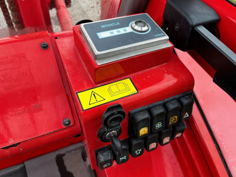 Vysokozdvižný vozík terénní Manitou M30-4 4X4: obrázek 14 Vysokozdvižný vozík terénní Manitou M30-4 4X4: obrázek 14