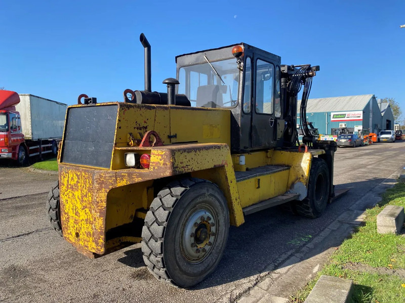 Svetruck 18 60 33  TRIPLEX MAST - Dieselový vysokozdvižný vozík: obrázek 5 Svetruck 18 60 33  TRIPLEX MAST - Dieselový vysokozdvižný vozík: obrázek 5